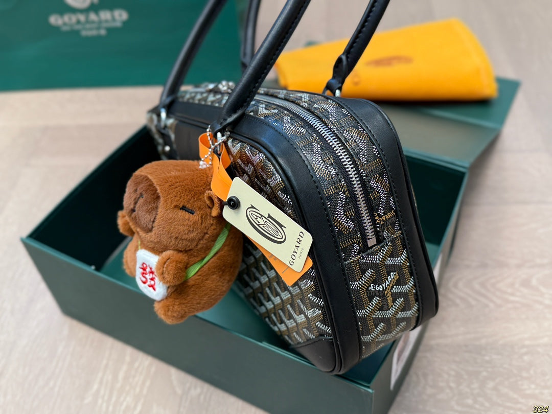SAC SAINT MARTIN 34 EN TOILE GOYARDINE NOIRE ET CUIR DE VEAU