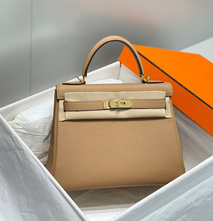 HM KELLY 28 CM BEIGE TOGO HARDWARE DORADO