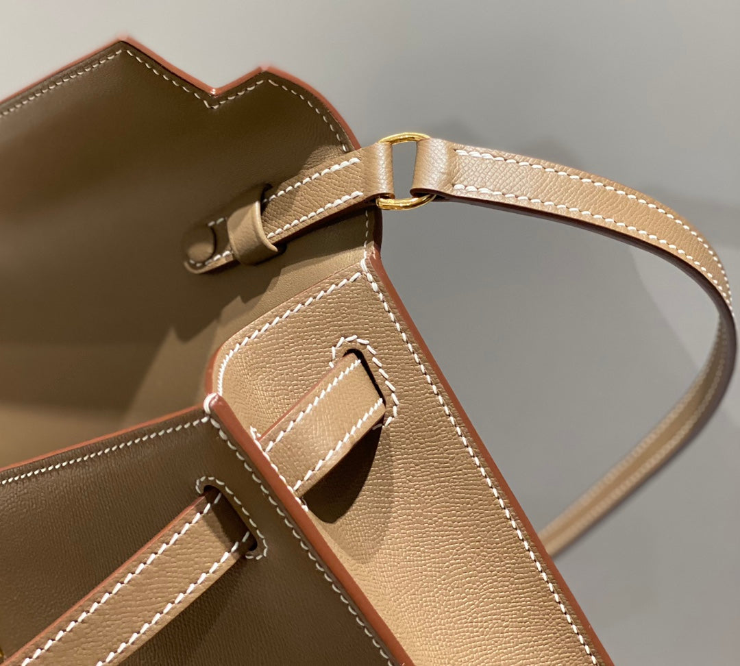 HM Kelly Elan 27cm Cuero Marrón Ghw