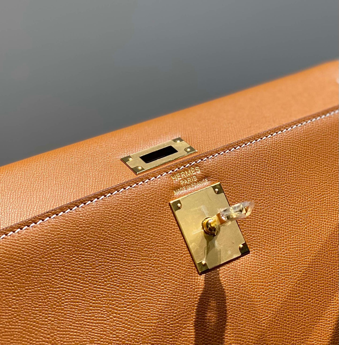 HM Kelly Elan 27cm Cuero Dorado Ghw