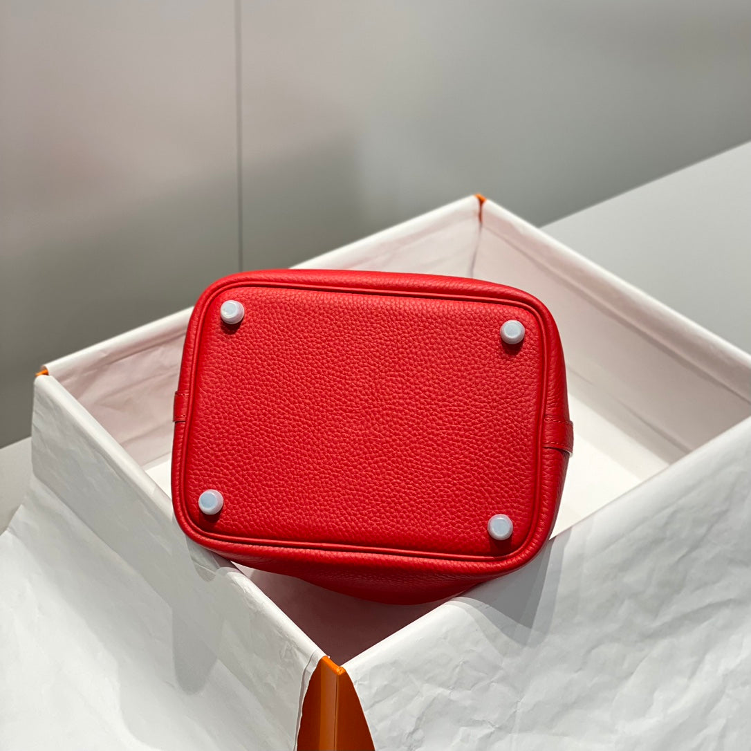 Cerradura picotin, cuero Togo rojo, herrajes plateados