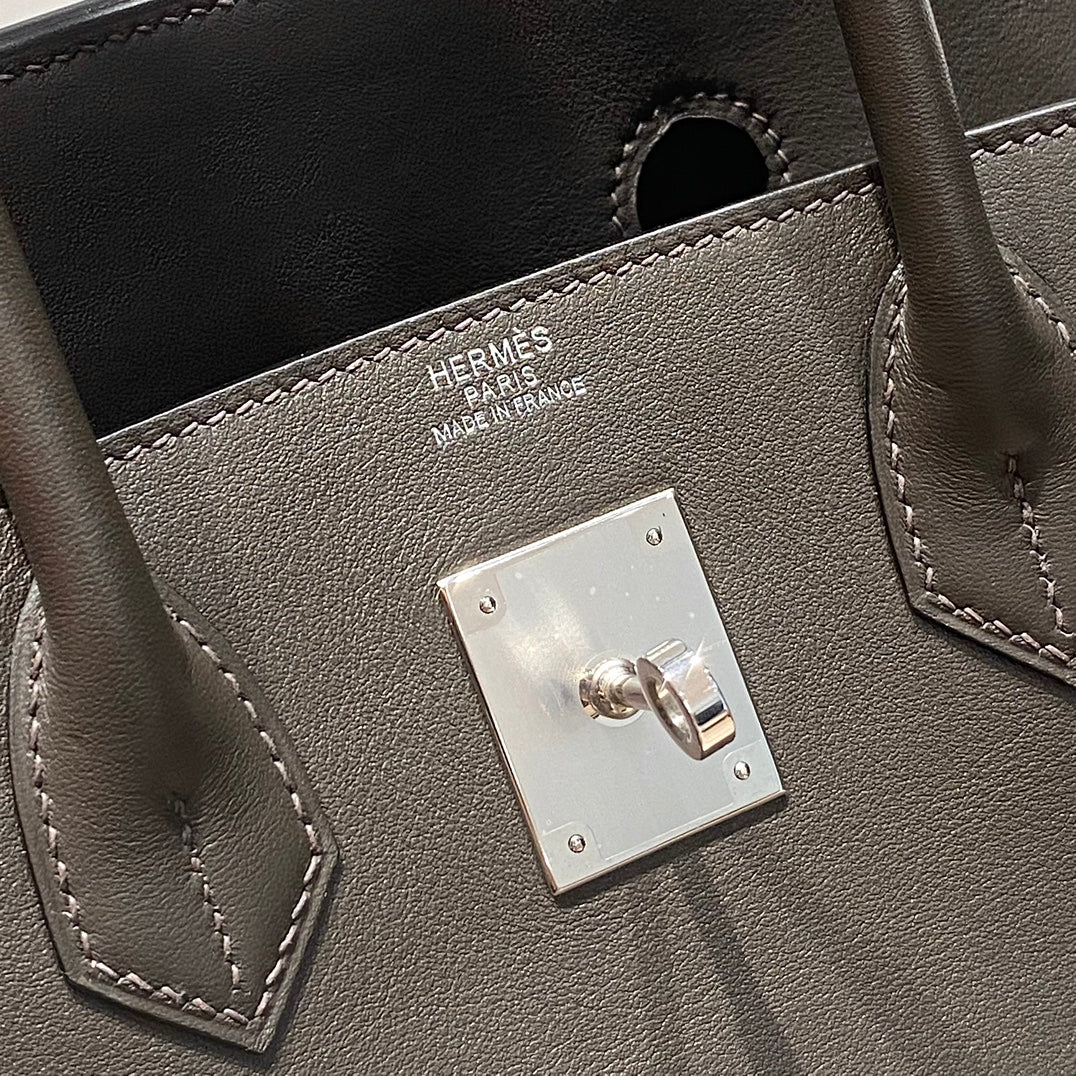 Sac à bandoulière HM Birkin 29 en cuir noir chocolat 222332