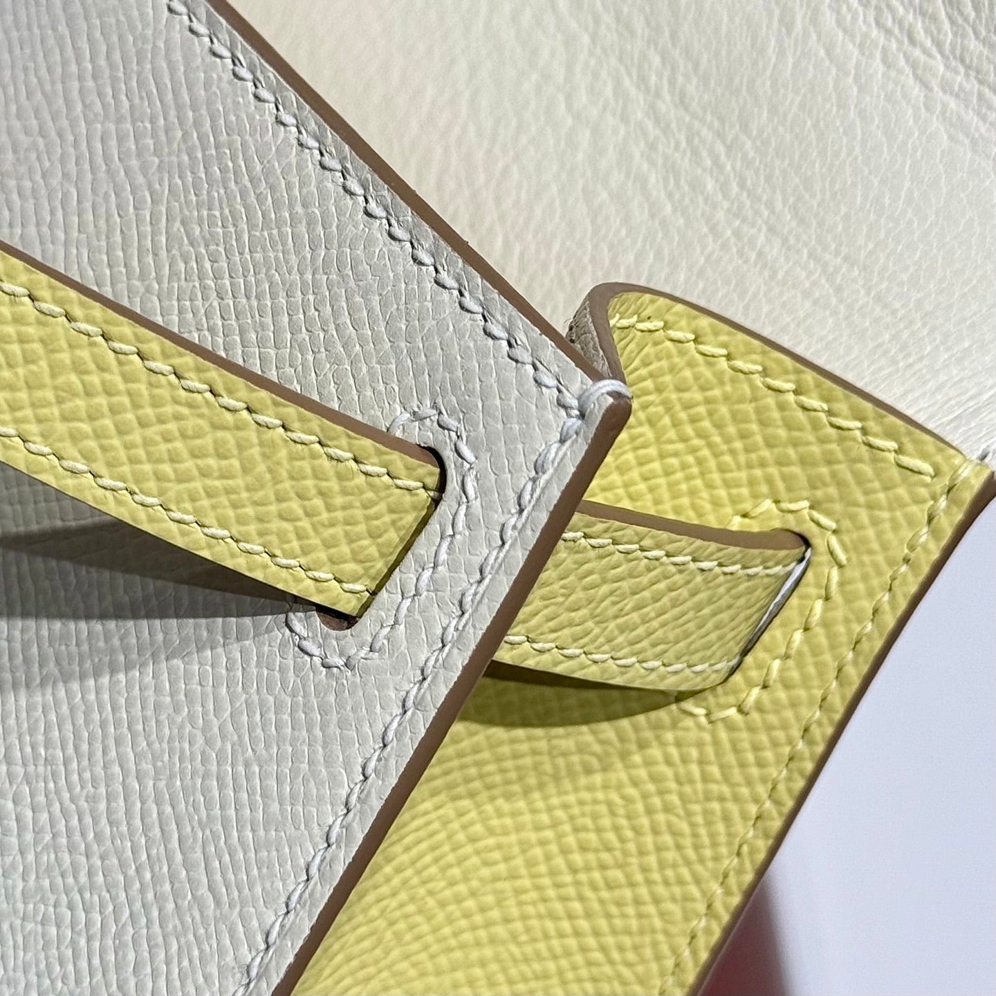 Batidora HM Mini Kelly 19 blanca Epsom 243206