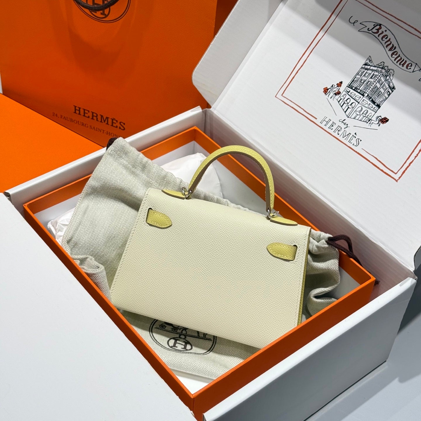 Batidora HM Mini Kelly 19 blanca Epsom 243206
