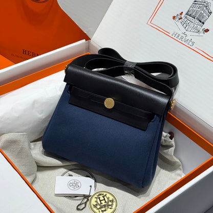 Bolso HM Mini Herbag Gold Buckle 20 en lona azul marino y piel de vacuno Hunter 243255