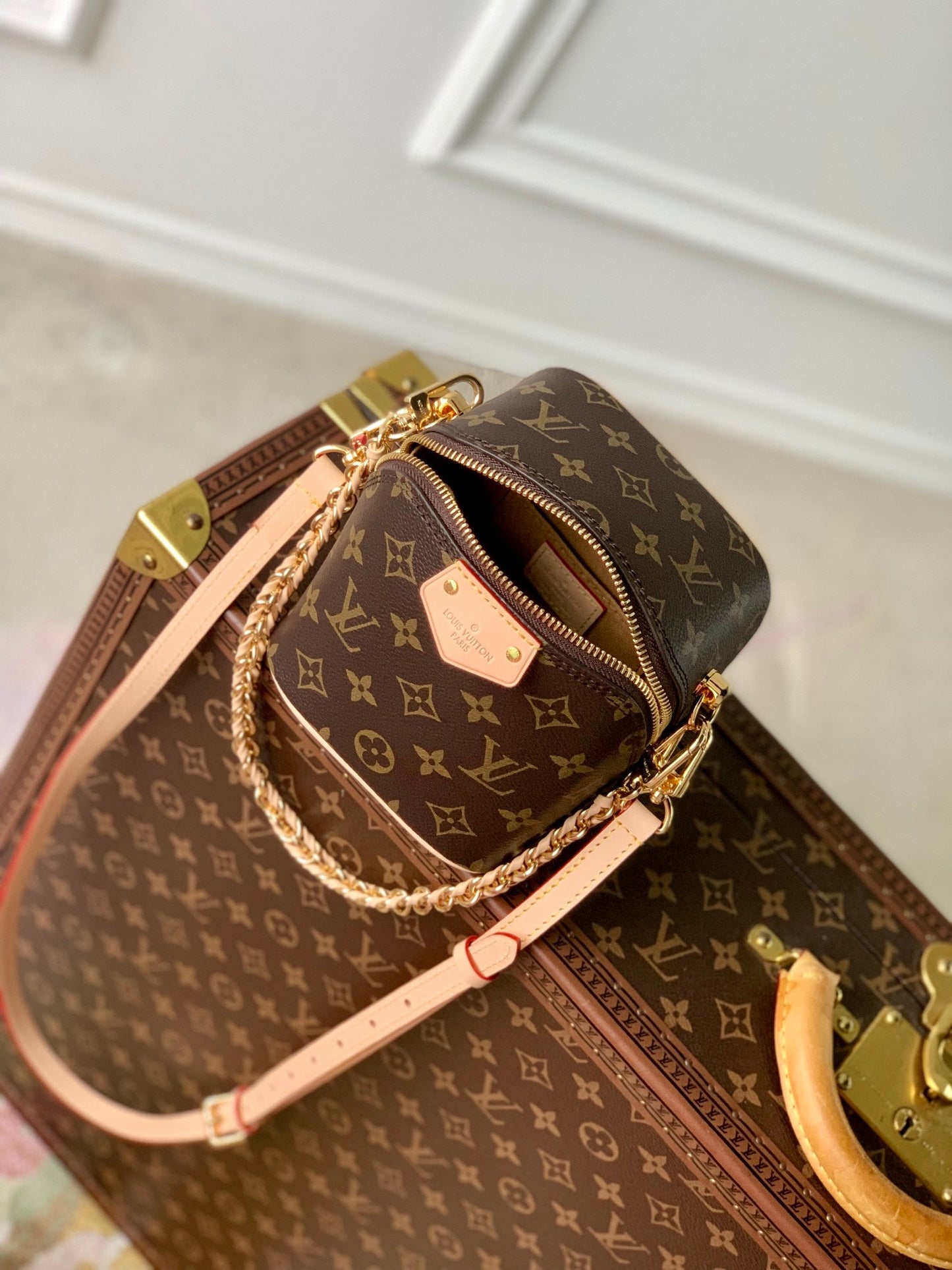 juste au cas où 13 cm toile monogramme noire cuir de veau beige