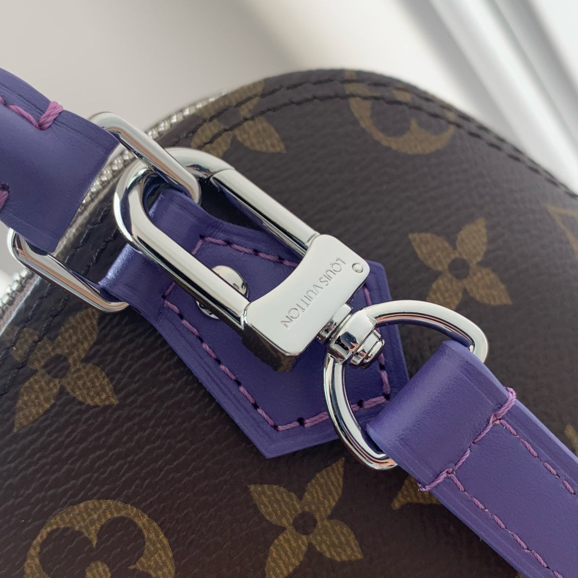 Alma Nano 18 Monogram Canvas Cuir de veau violet 