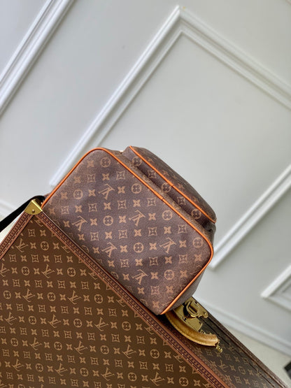 Lv Montsouris 32 Monograma Marrón