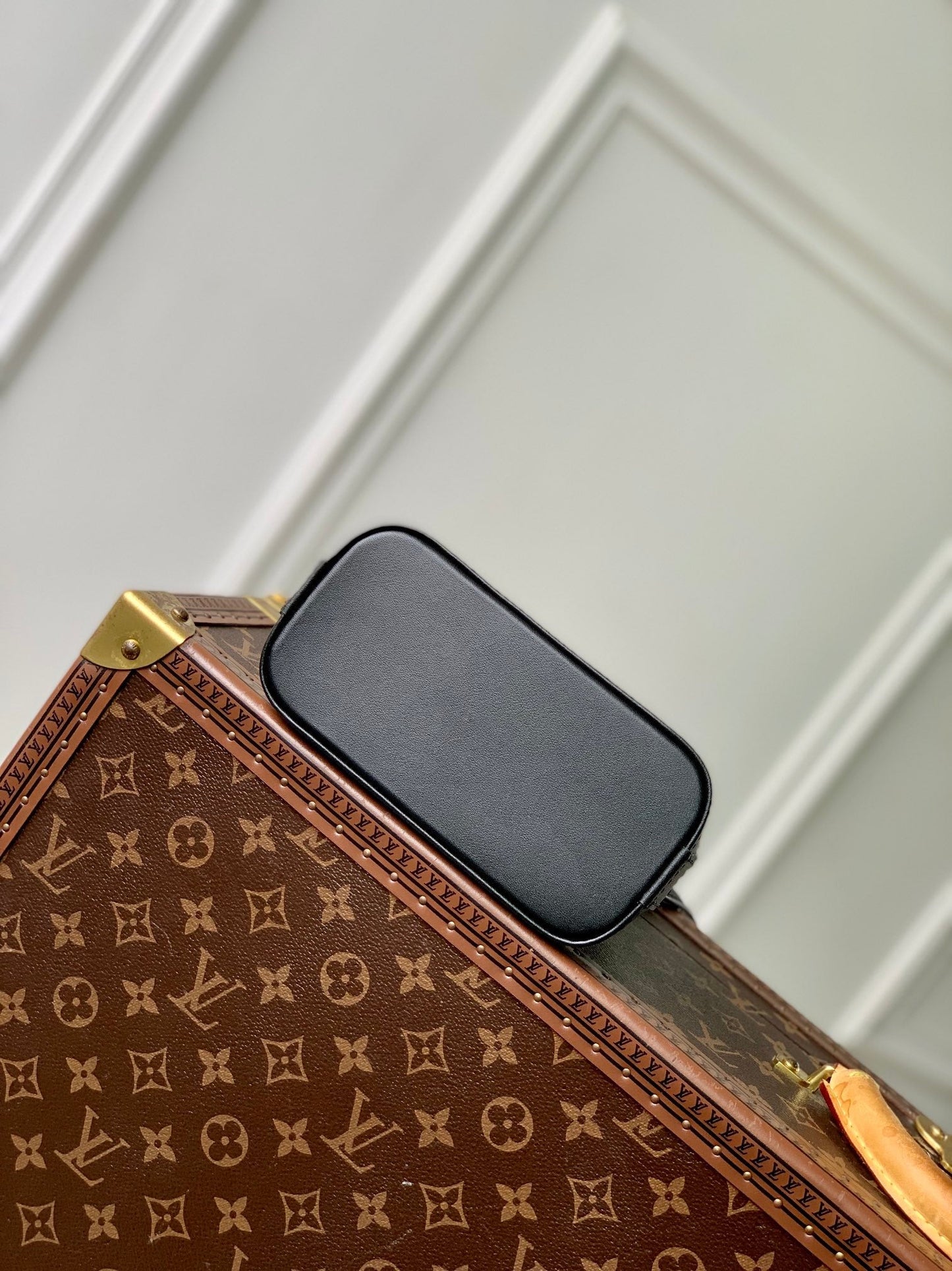 Lv Nano Alma 18 Black Epi Leather