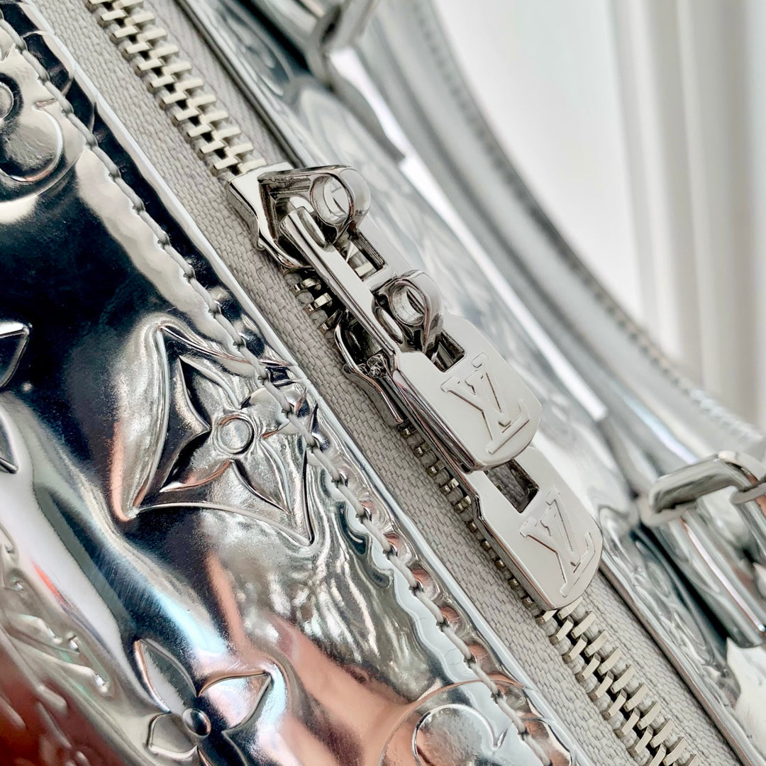 SPEEDY BANDOULI¨¨RE 20 IN SILVER MONOGRAM EMBOSSED CALFSKIN