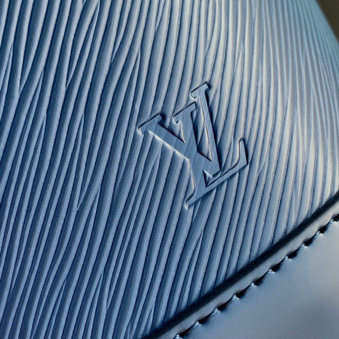 NO¨¦ MM 33 IN SAPPHIRE EPI LEATHER
