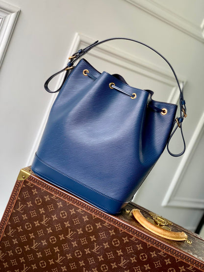 NO¨¦ MM 33 IN SAPPHIRE EPI LEATHER