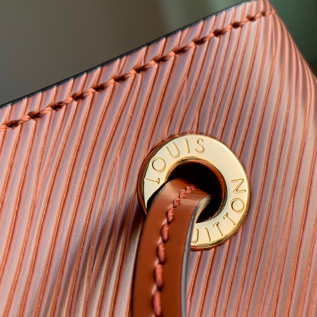 NO¨¦ MM 33 IN MAHOGANY EPI LEATHER