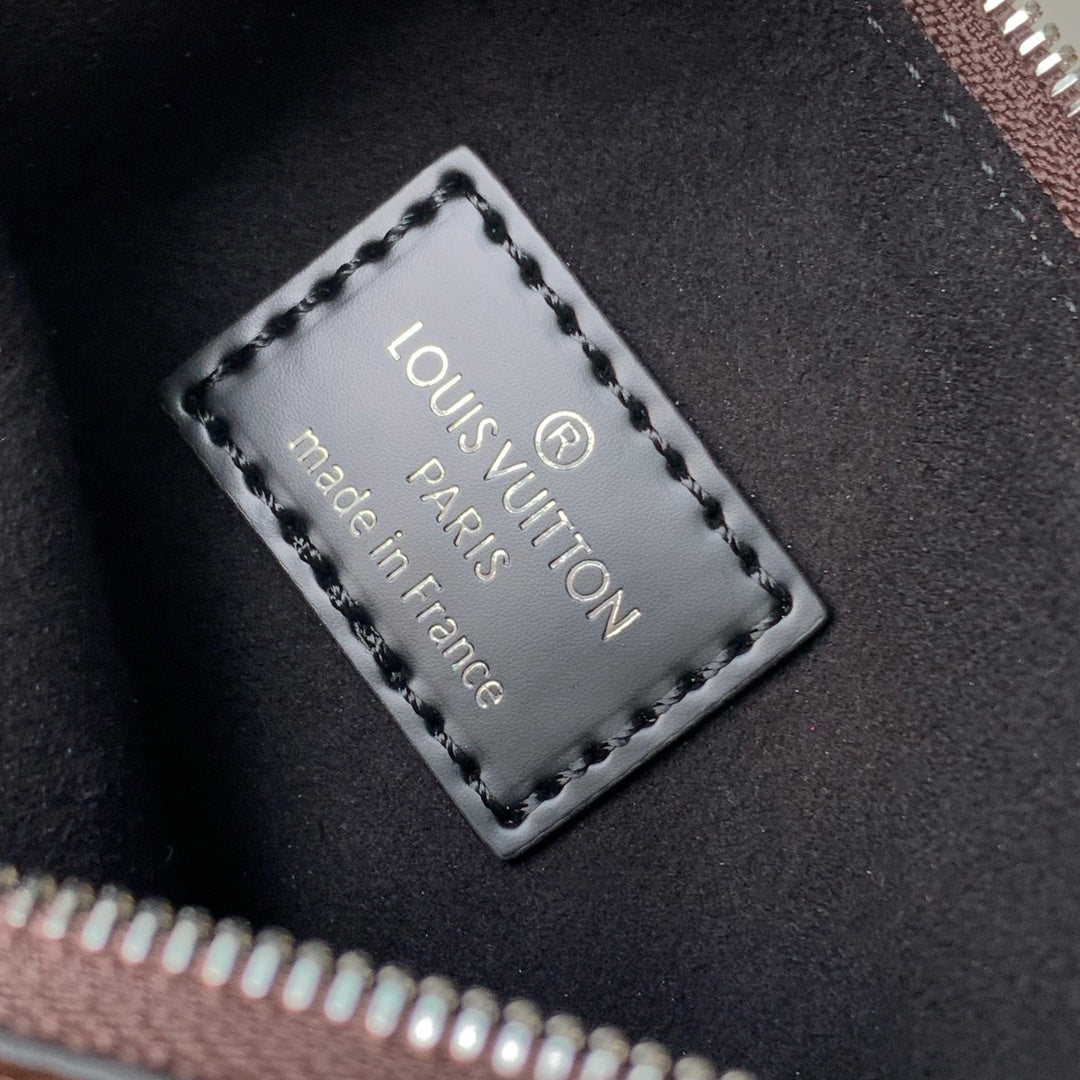 NO¨¦ BB 20 IN BLACK EPI LEATHER