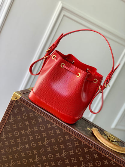 NO¨¦ BB 20 IN RED EPI LEATHER