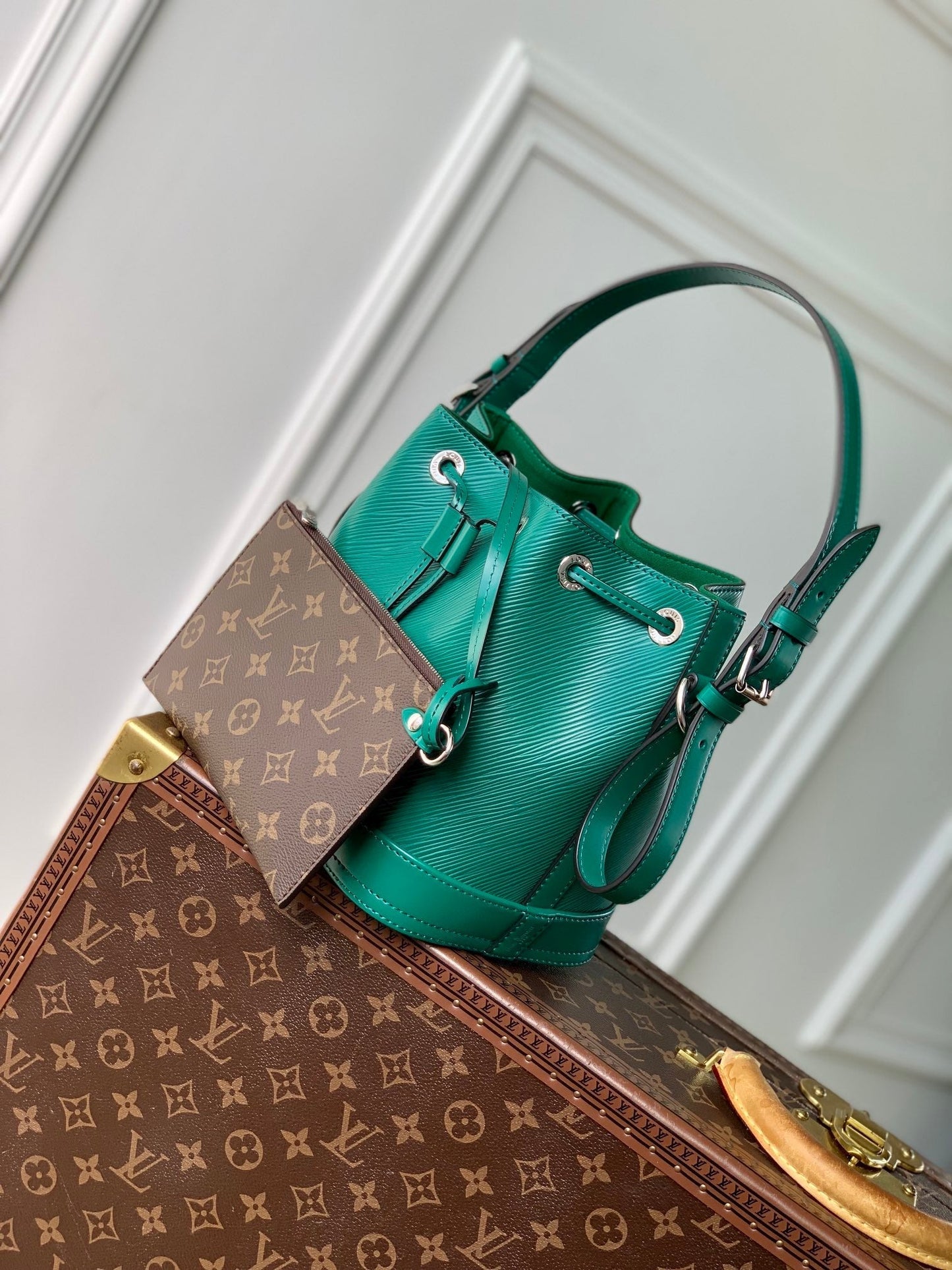 NO¨¦ BB 20 IN GREEN EPI LEATHER