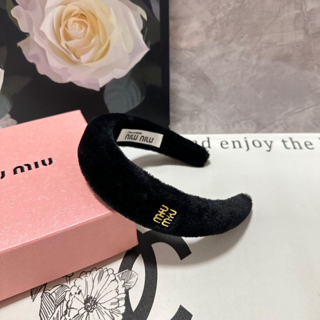 DIADEMA DE TELA FELPA NEGRA 423599
