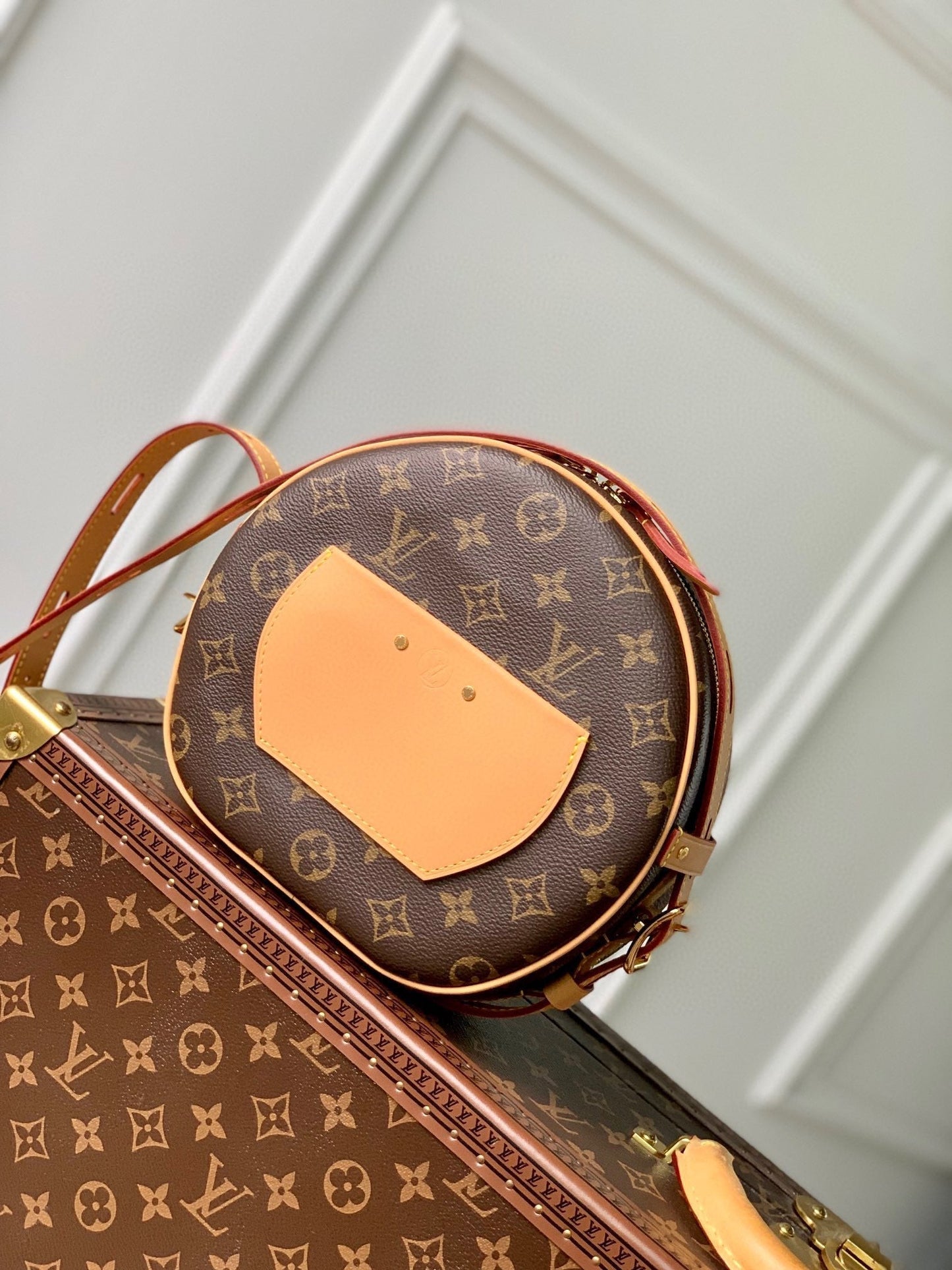 Louis Boite Chapeau Souple MM Brown Monogram