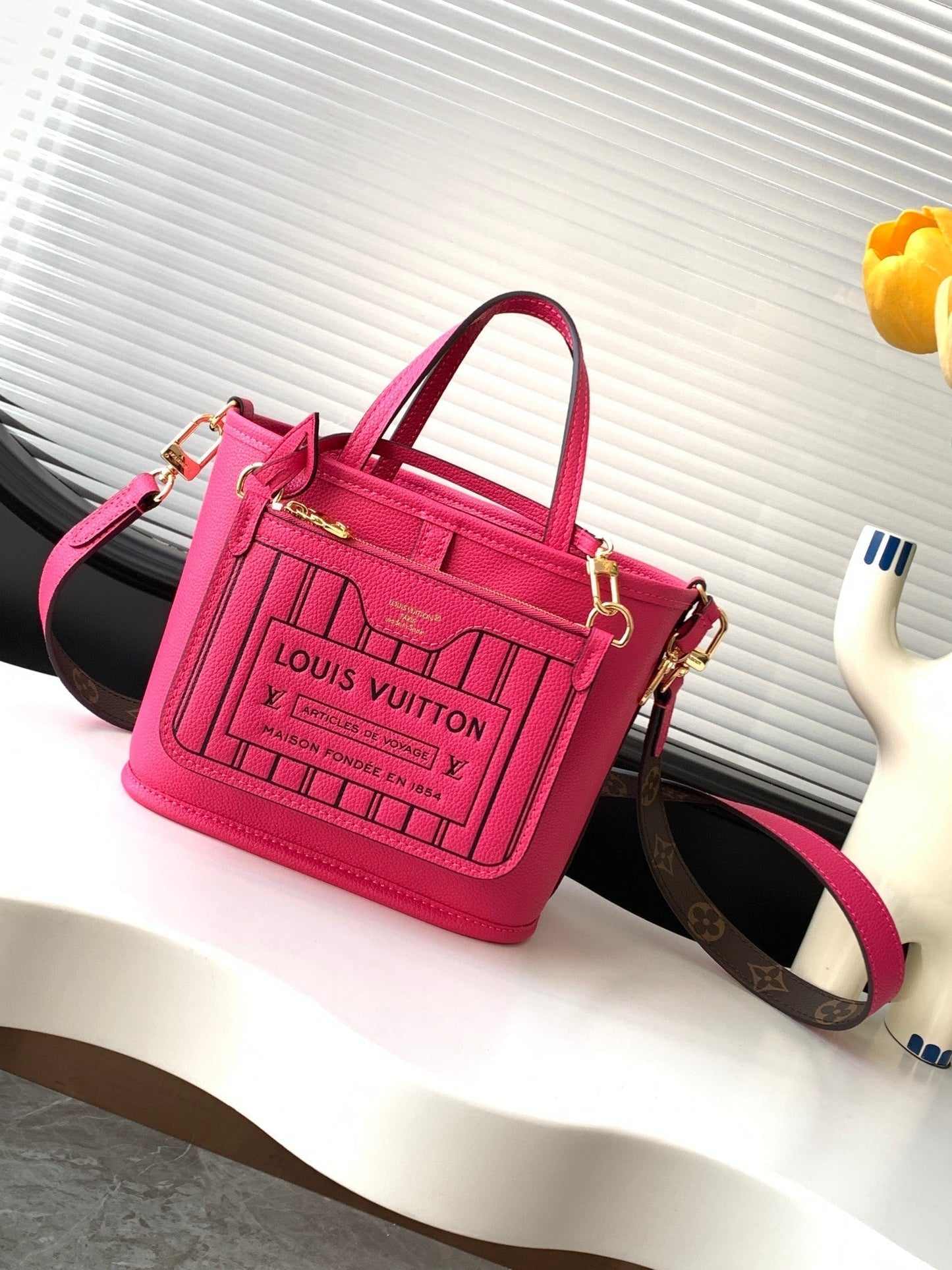 Neverfull 24 Bandouli¨¨re Inside Out BB Red Calfskin