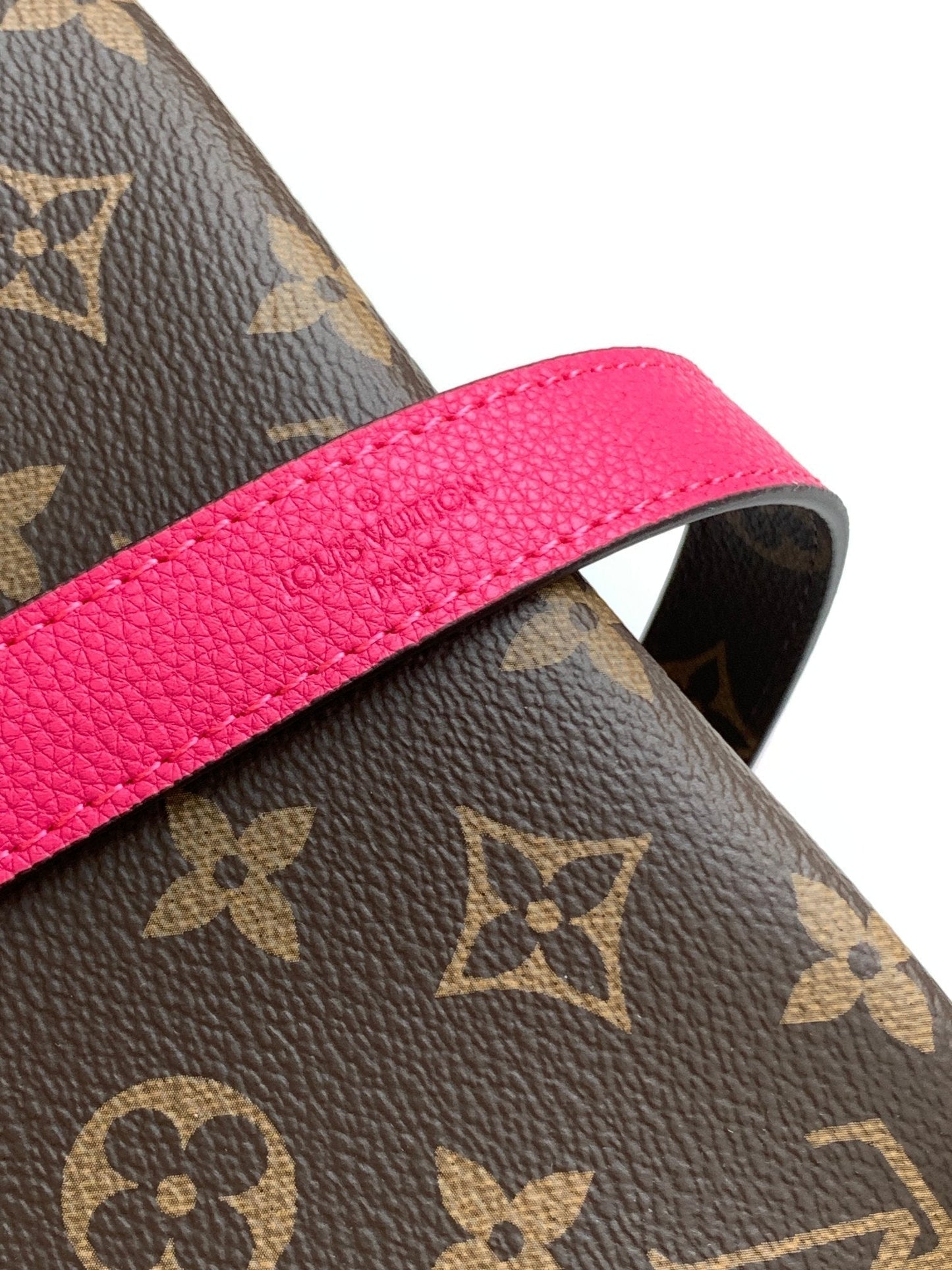 Neverfull 24 Bandouli¨¨re Inside Out BB Red Calfskin