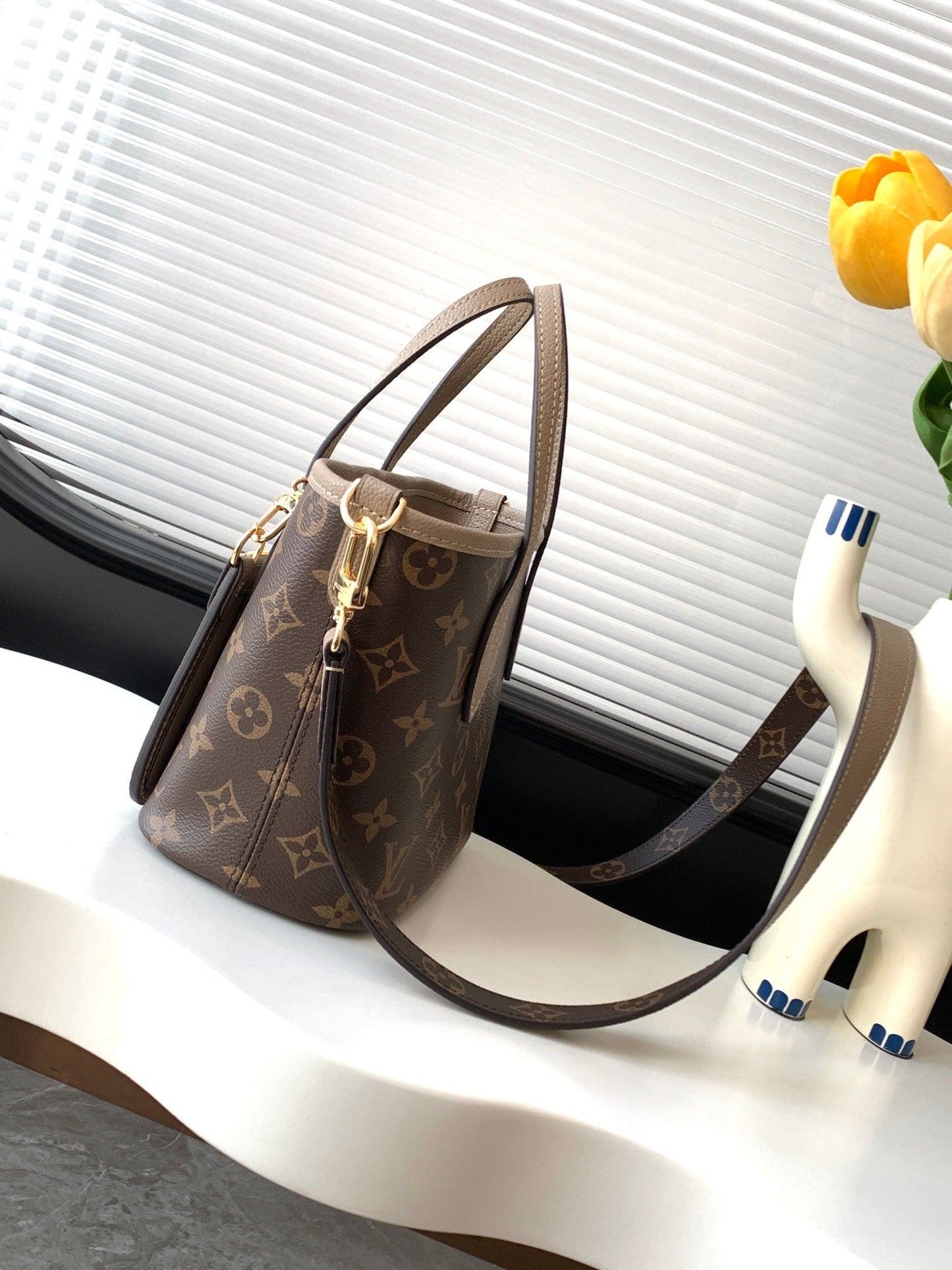 Neverfull 24 Bandouli¨¨re Inside Out BB Grey Calfskin