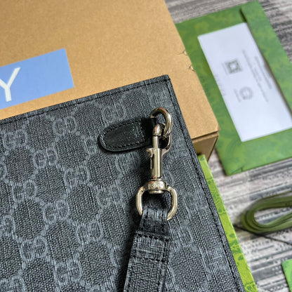 Pochette Neo Vintage 26 GG Supreme en toile noire