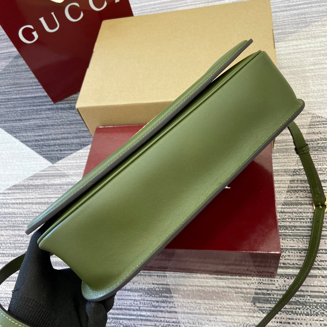 BOLSO DE HOMBRO MEDIANO BLONDIE 32 EN PIEL DE BECERRO VERDE ENEBRO Y ANTE CON HERRAJES DORADOS
