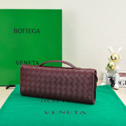 BV Bolso de mano largo Andiamo con asa 31 cm Piel de becerro burdeos Ghw 