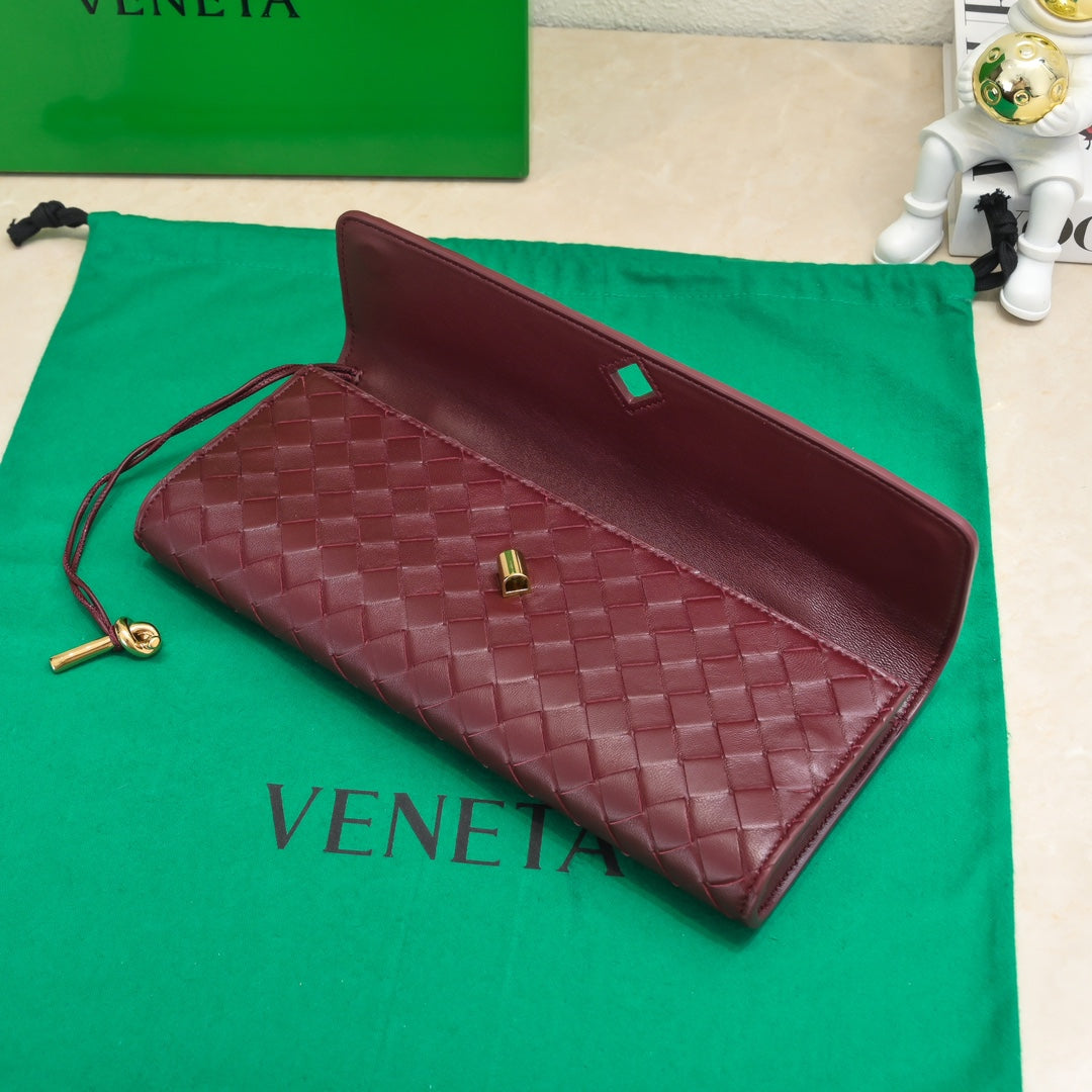 BV Bolso de mano largo Andiamo con asa 31 cm Piel de becerro burdeos Ghw 
