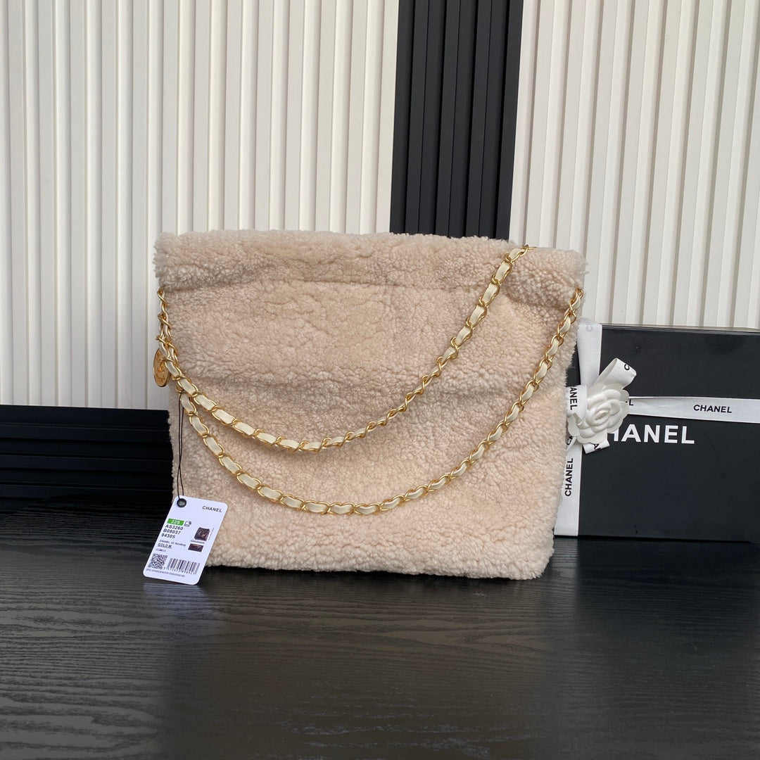 Bolso Hobo 22 CC 24K de 35 cm de lana beige 