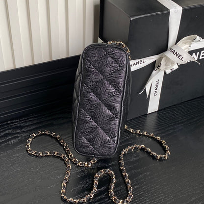 Bolso Hobo CC 25C de 21,5 cm con asa superior en piel de becerro granulada negra