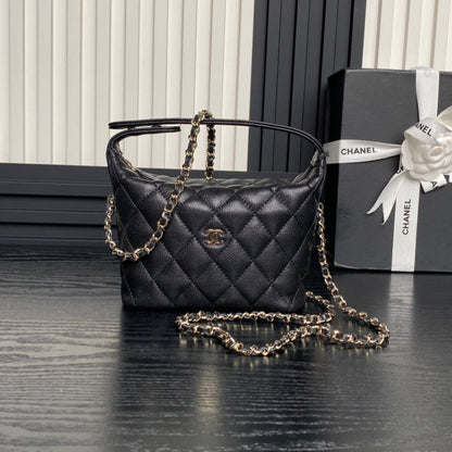 Bolso Hobo CC 25C de 21,5 cm con asa superior en piel de becerro granulada negra
