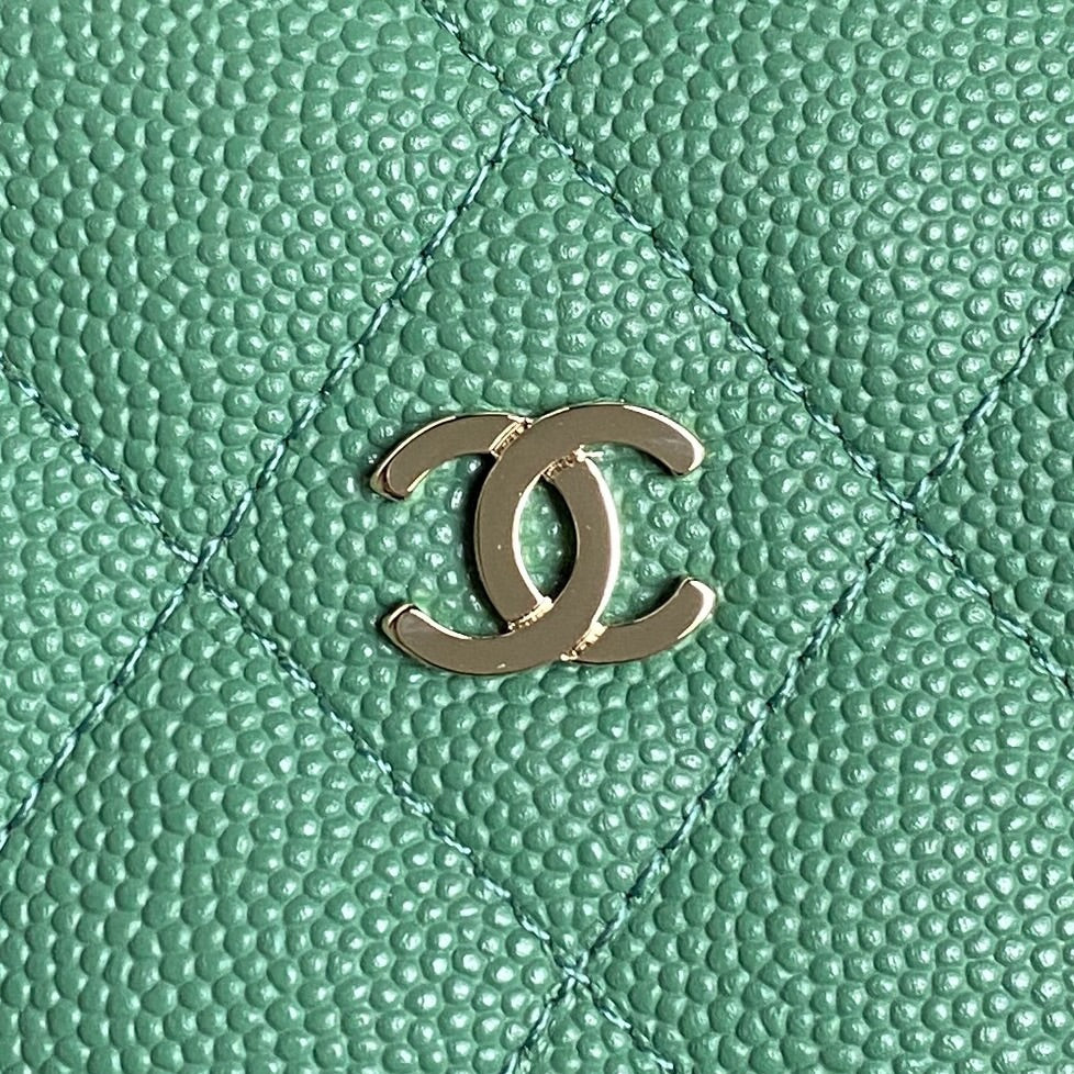 Bolso Hobo CC 25C de 21,5 cm con asa superior en piel de becerro granulada verde oscuro