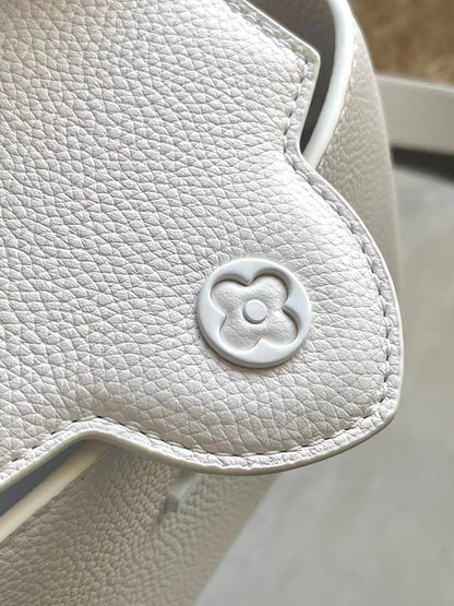 CAPUCINES EST-OUEST MINI 21 EN TAURILLON BLANC