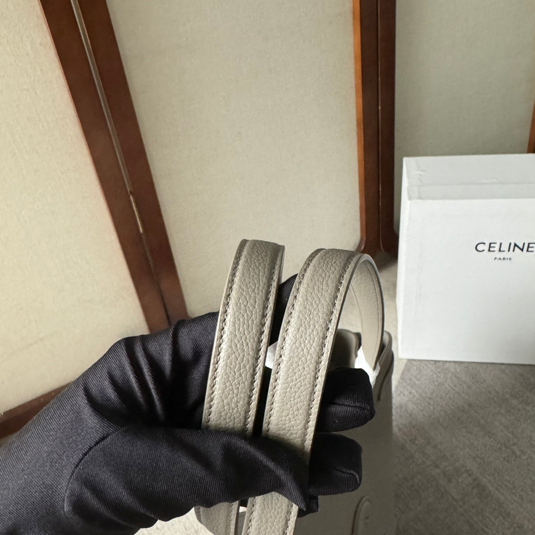 CABAS MEDIANO ANA?S CUIR TRIOMPHE 54 EN PIEL DE BECERRO GRANULADA NOMAD