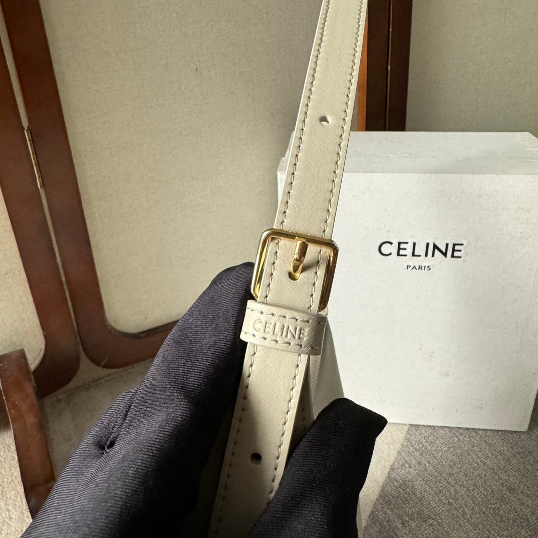 SMALL HELO?SE BAG CUIR 22 IN WHITE CALFSKIN EMBOSSED LOGO