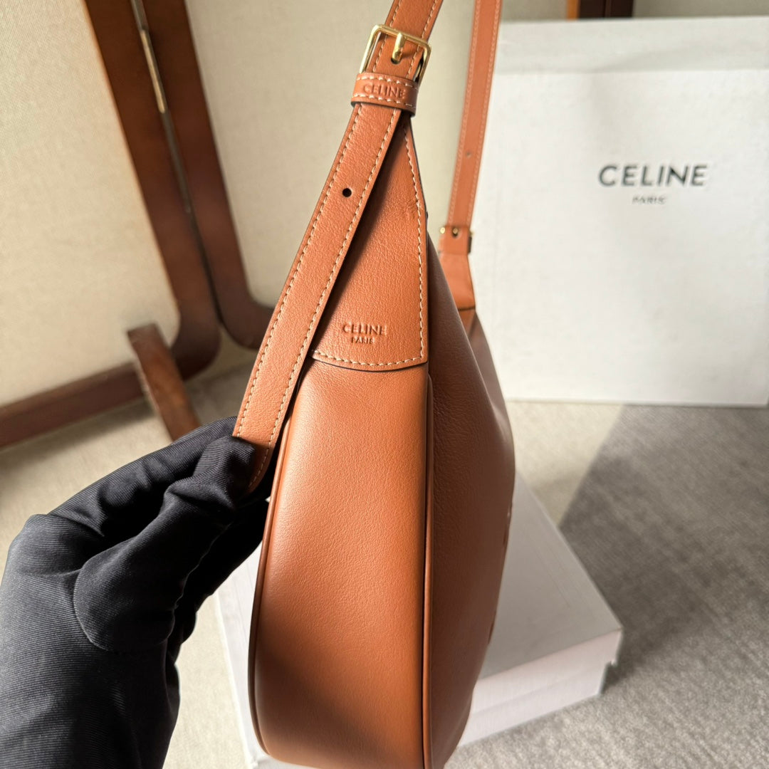SMALL HELO?SE BAG CUIR 22 IN GINGER ORANGE CALFSKIN EMBOSSED LOGO