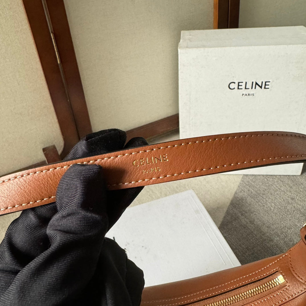 SMALL HELO?SE BAG CUIR 22 IN GINGER ORANGE CALFSKIN EMBOSSED LOGO