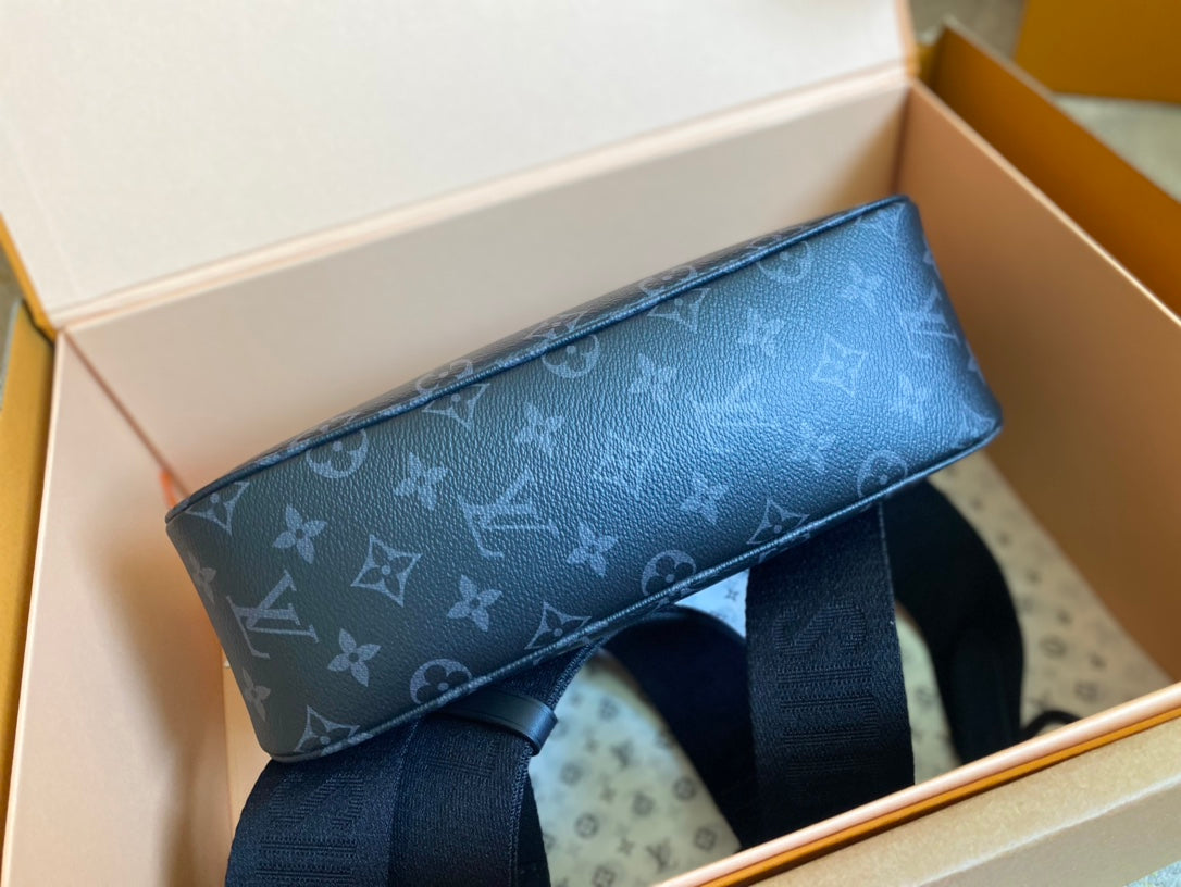 POCHETTE ACCESSOIRE XL 28 DE LONA ECLIPSE MONOGRAMA NEGRO