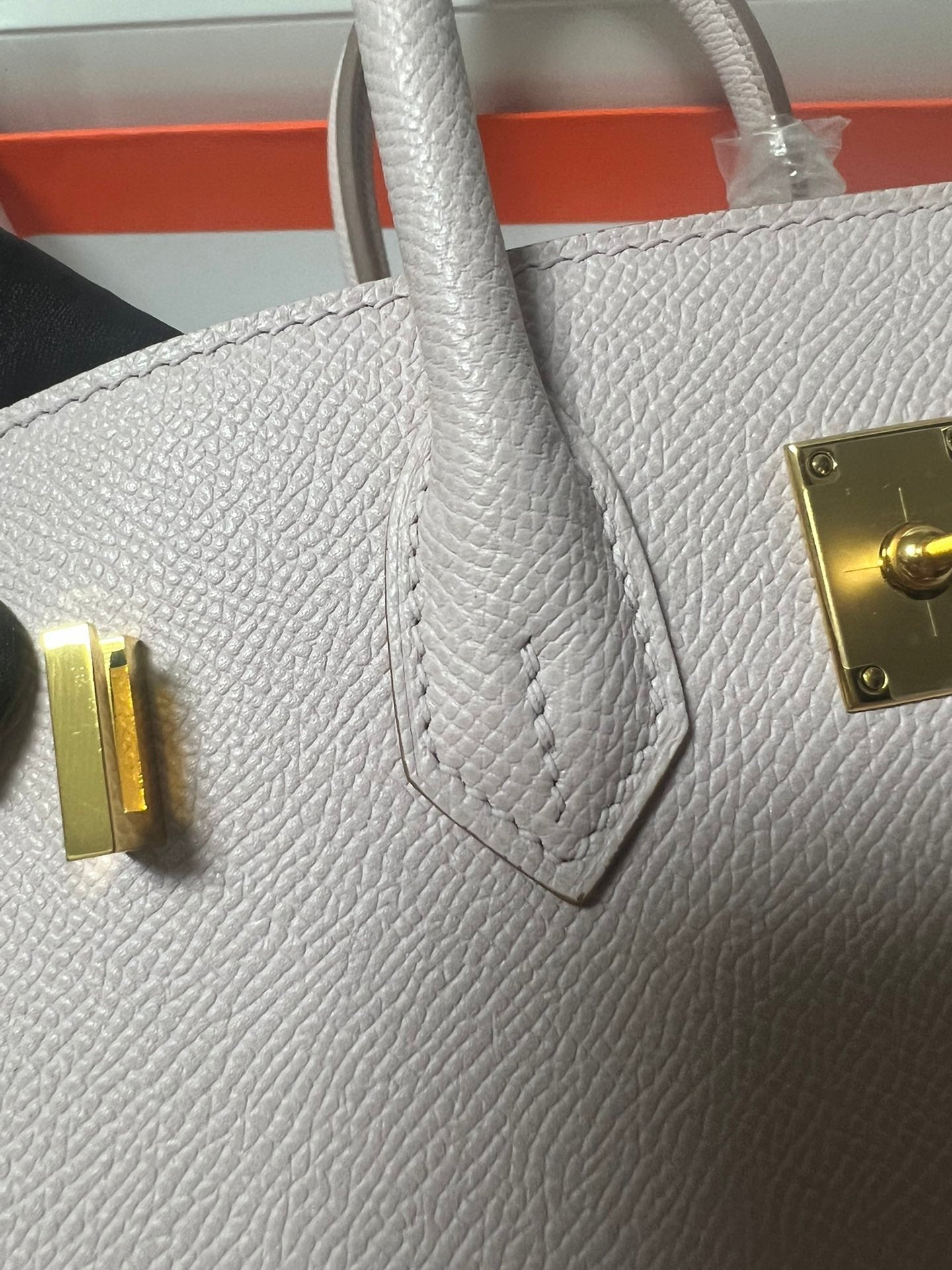 HM BIRKIN SELLIER PIEL EPSOM ROSA CLARO CON HERRAJES DORADOS