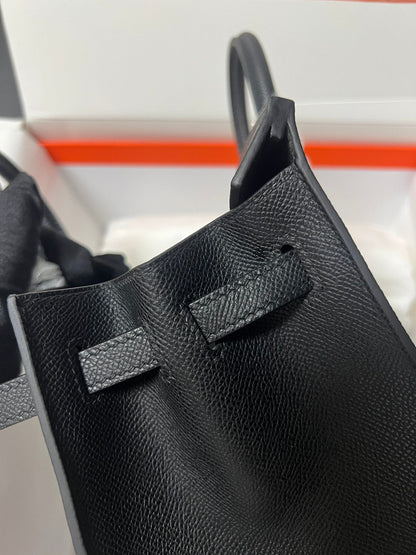 HM BIRKIN SELLIER PIEL EPSOM NEGRA CON HERRAJES DORADOS