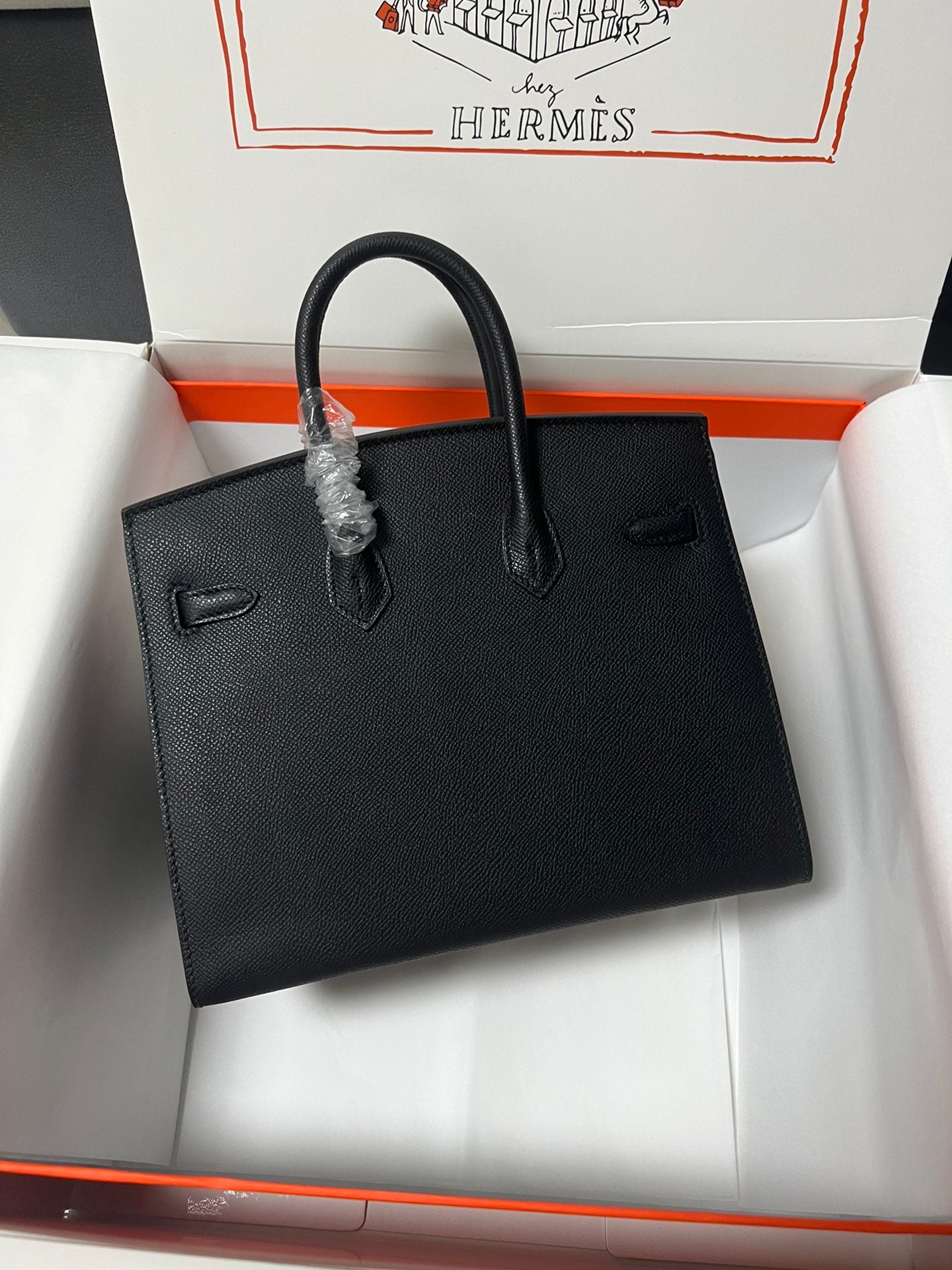HM BIRKIN SELLIER PIEL EPSOM NEGRA CON HERRAJES DORADOS