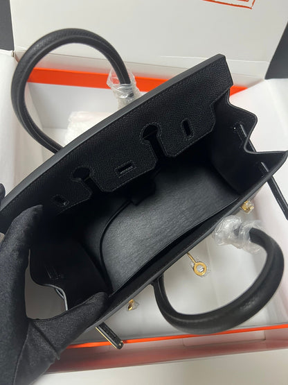 HM BIRKIN SELLIER PIEL EPSOM NEGRA CON HERRAJES DORADOS