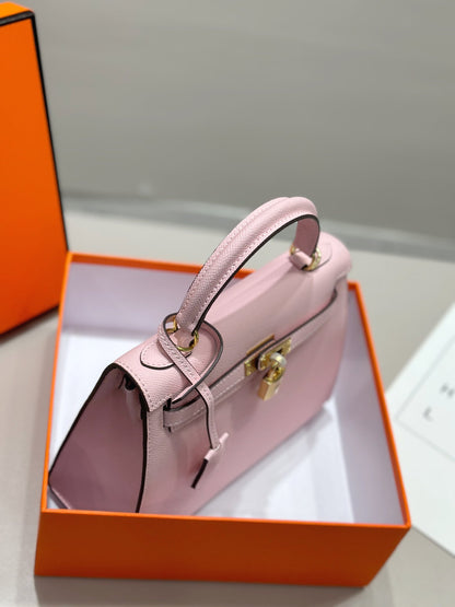 HM Kelly 25 cm, piel Epsom rosa claro, herrajes dorados