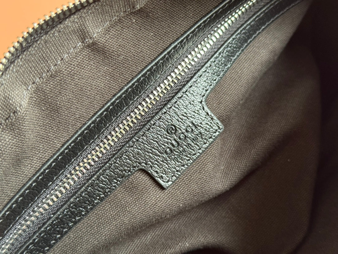 PETIT SAC BANDOULIÈRE 24 AVEC ÉTIQUETTE EN CUIR DE VEAU NOIR ET BORDURE EN TOILE