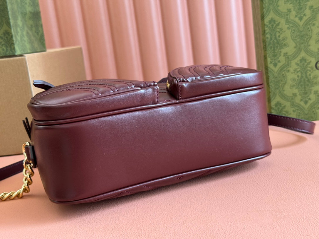 Petit sac bandoulière Marmont 24 pouces en cuir de veau rouge vin, matériel doré