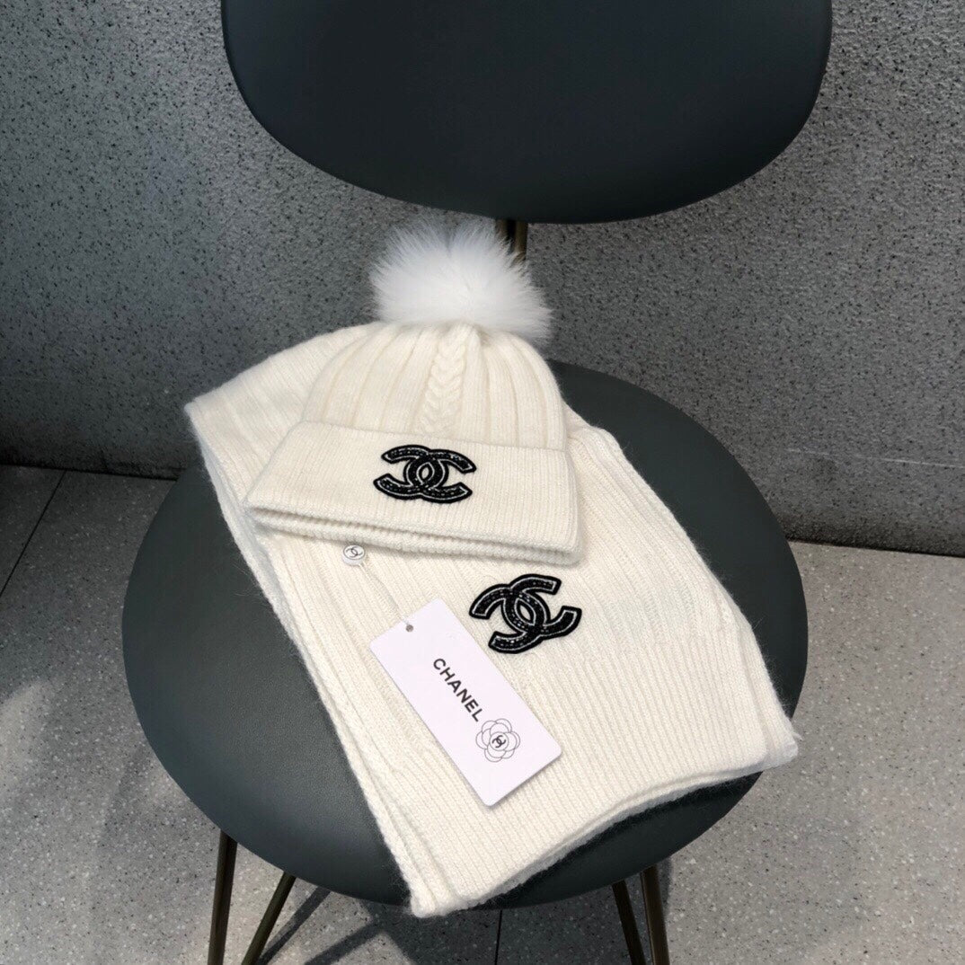 CONJUNTO BUFANDA Y GORRO EN LANA BLANCA 420820 