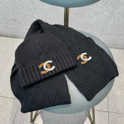 CONJUNTO GORRO Y BUFANDA EN LANA NEGRA 420823 