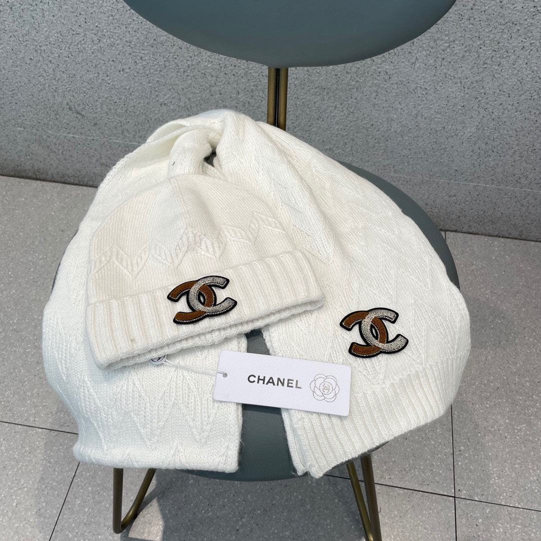CONJUNTO GORRO Y BUFANDA EN LANA BLANCA 420824 
