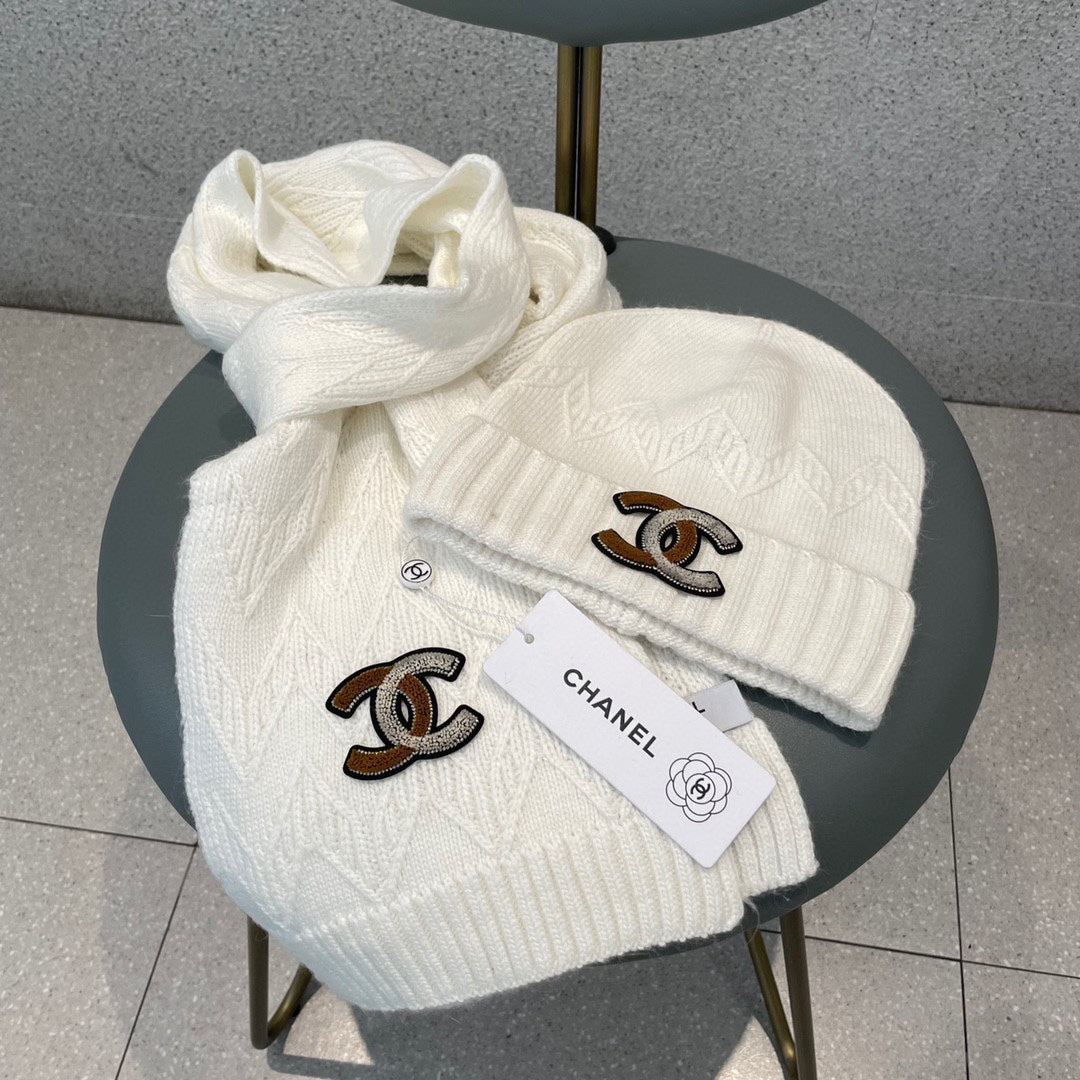 CONJUNTO GORRO Y BUFANDA EN LANA BLANCA 420824 